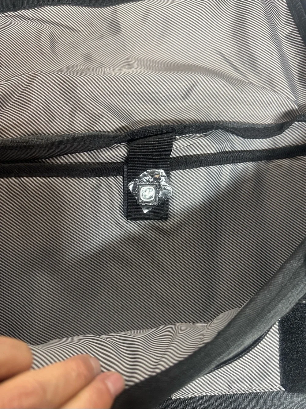 SwissGear stylish messenger